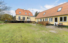 Gorgeous Apartment In Svaneke With Wifi